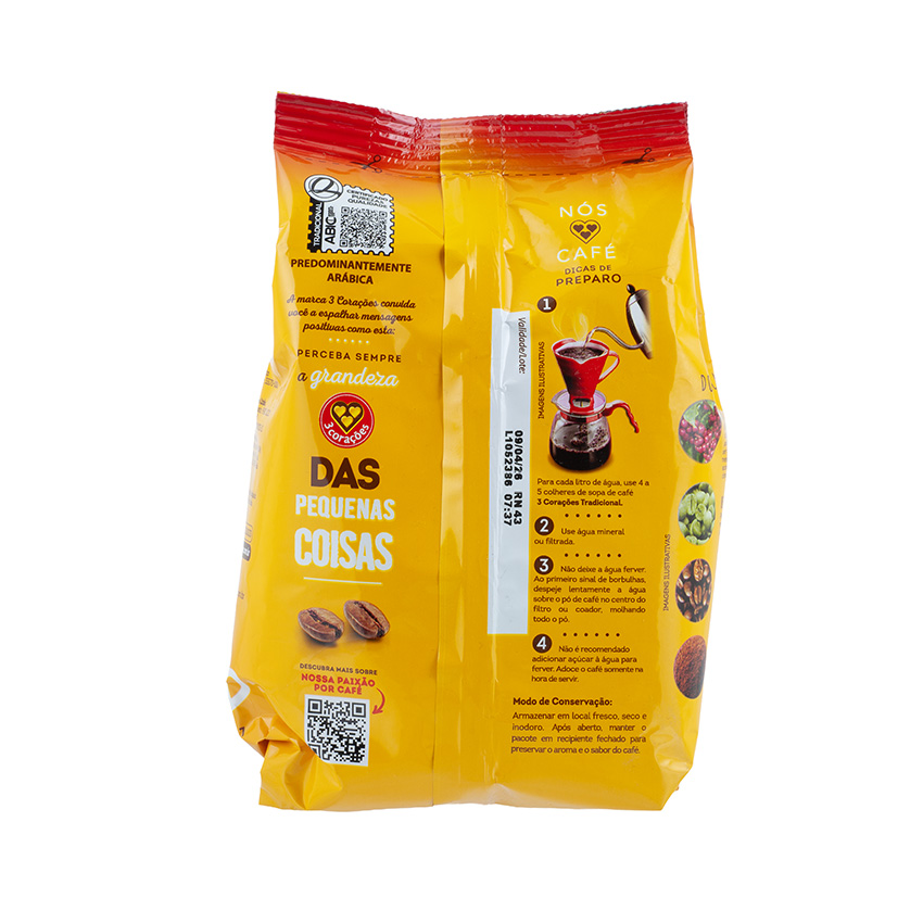 3 CORAÇÕES Ground and Roasted Coffee - Café tradicional 250g