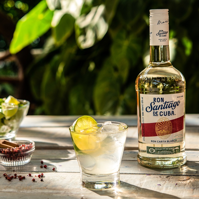 RON SANTIAGO DE CUBA Carta Blanca 3 Años - Weißer Rum, 700ml, 38%vol