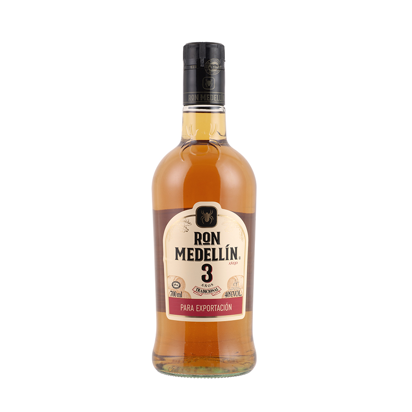 MEDELLIN Añejo Superior - Brauner Rum 3 Jahre, 700ml, 40% vol